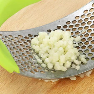 Multi Function Garlic Presser | عصارة الثوم متعددة الاستخدام